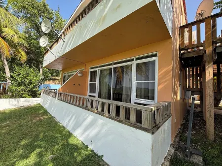 Relax & Unwind with Stunning Views at La Vista apartment in gorgeous Culebra