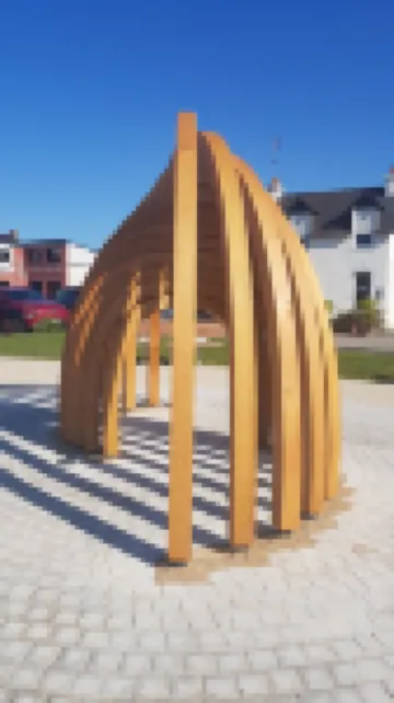 MORGAT 70 meters Beach, 8 people with garden and parking