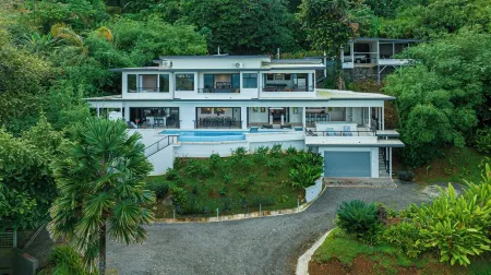 Luxury 5Br Ocean View Villa w/ Pool, Hot Tub & Available New Years Week!