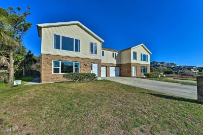 1 Ocean Fun Emerald Isle Apt, Steps to Beaches!