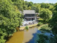 1 Lake View Hotels in Lanreath