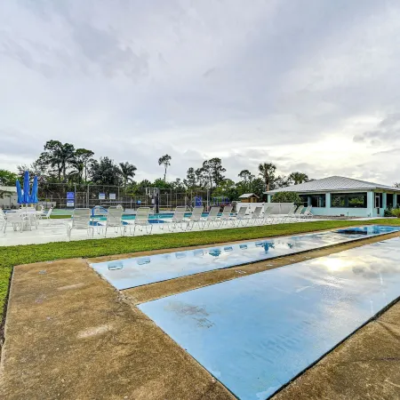 4 Mi to Beach Pet-Friendly Home in Naples!