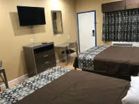 Deluxe Inn & Suites - Baytown Hotels in Baytown