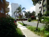 Africa House-Casa Hotel Laureles-La70