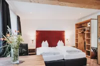 Hotel Adler - balcony