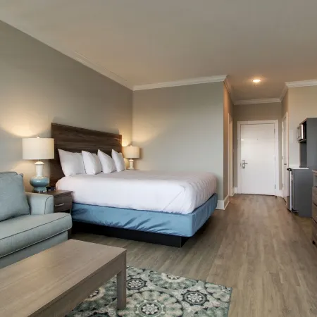 Islander Hotel & Resort