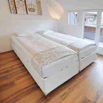 Luxury Apartments by Livingdowntown Rooms