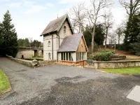 The Folly Hotels in Adderstone with Lucker