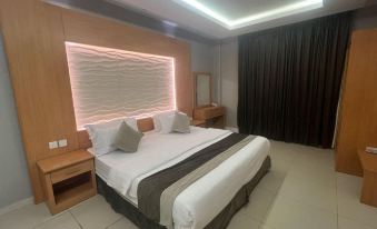 SMO Suite Hotel