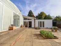Bramble Lodge