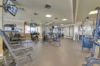 Emerald Grande Condo Beach, Marina and Ocean View - Gym