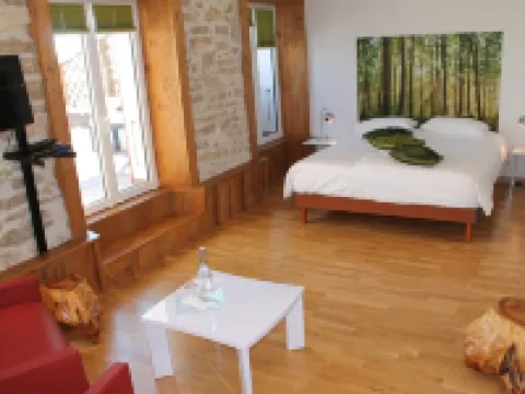 Petit Hôtel de Chaumont Hotels in Neuenburg