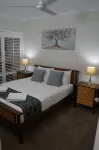 Airlie Seaview Apartments Hotels in Airlie Beach
