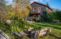 Trollskogen Gård Hotels in Lesja