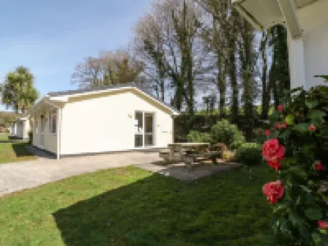 3 Rosecraddoc Lodge