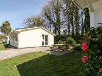 3 Rosecraddoc Lodge