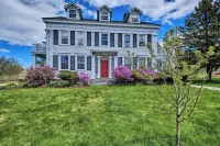 Youngtown Inn - 3-Star