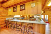 Deck, Grill and River Access California Escape! - Homestays