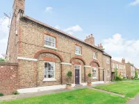 Chapel Cottage Hotels in Stillington