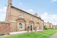 Chapel Cottage - Bungalows