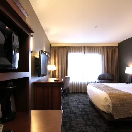 Casper C'mon Inn Hotel & Suites
