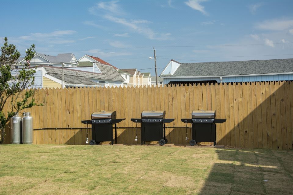 Photo 3 of 6