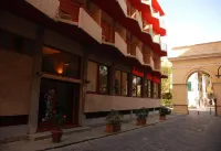 Colibrì Hotel in zona Finalborgo