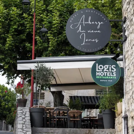 Auberge du Vieux Lanas Logis Hotel Restaurant