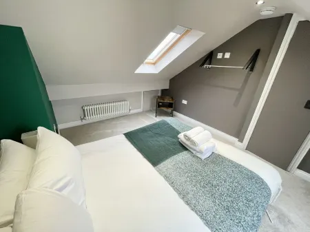 Modern Maisonette in Vibrant Bristol, Free Parking Отели в г. Олдленд Коммон