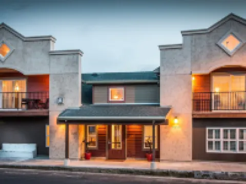 普利茅斯休憩酒店 阿馬多爾縣酒店