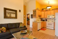 LOCATION! WALK TO DOWNTOWN AND OLD MILL - ONE BEDROOM ONE BLOCK FROM THE RIVER