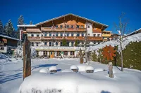 Hotel Alpenpanorama Hotels in Soll