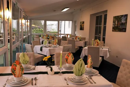 Hotel Mohr & Spa Отели рядом с достопримечательностью «Märkischer Golfclub Potsdam»