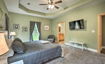 Tallassee Creekside Cabin w/ Forest Views!