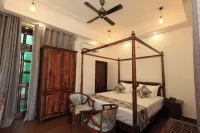 Limra Hotels in Lakavali