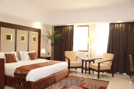 Dolphin Beach Resort