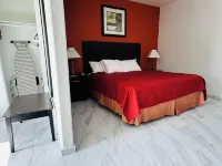 Lux Inn and Suites Hotels in Three Rivers