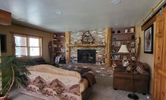 Buffalo Peaks B&B