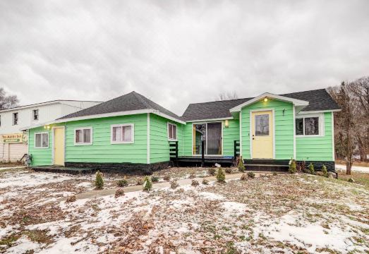 Manton Cottage ~ 34 Mi to Traverse City! - Housity