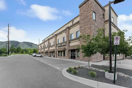 1 Mi to Dtwn Cozy Retreat in Golden, CO! Отели в г. Голден