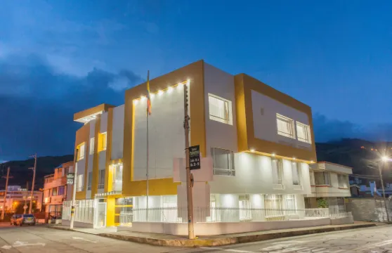 巴勒莫套房酒店