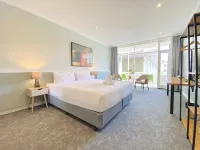 The Parkmore Hotel Hotels in Brunswick