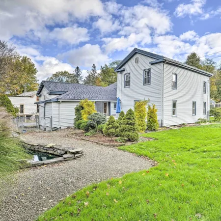 Spacious Home by Finger Lakes and Watkins Glen!