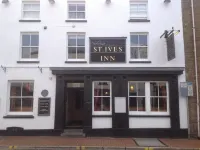 St Ives Hotels in Skewen