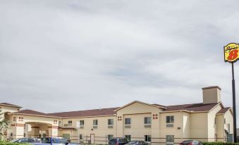 Super 8 by Wyndham Brenham TX