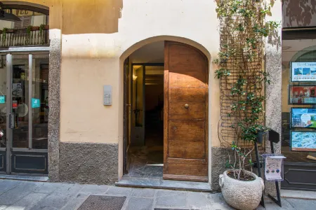 Moma2 - Bymyhomeincomo Отели рядом со станцией Como Nord Lago