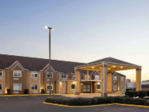 Days Inn by Wyndham Jackson Downtown Hotels in Jackson