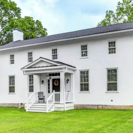 Vineyard Retreat at George Vest Historical Home