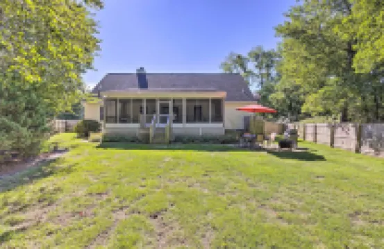 < 1 Mi to Beach: Luxury North Fork Retreat w/ Deck