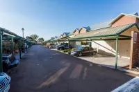 Perth Ascot Central Apartment Hotel Official - parking